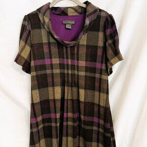 Jessica Howard wool blend plaid dress with cowl neck and short sleeves. Size 14P